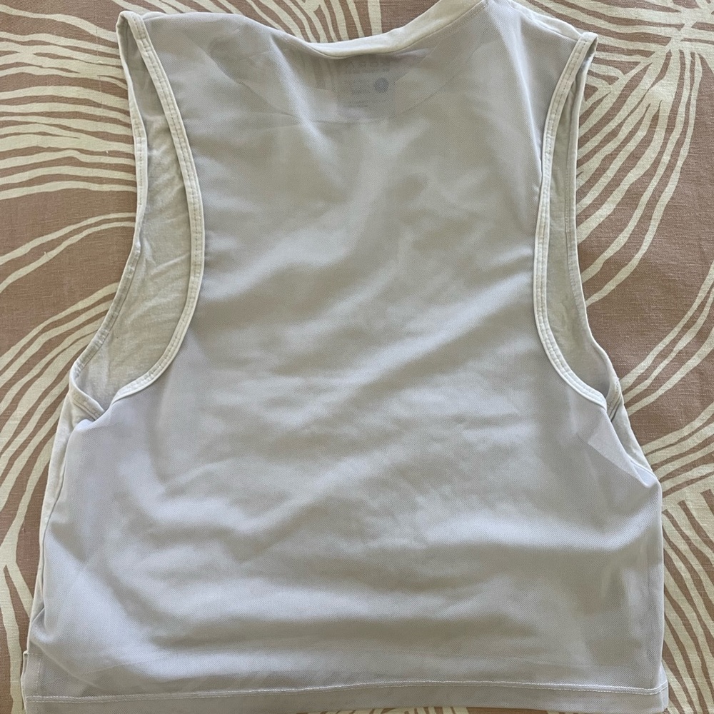 Cropped Workout Top - Picture 2 of 5